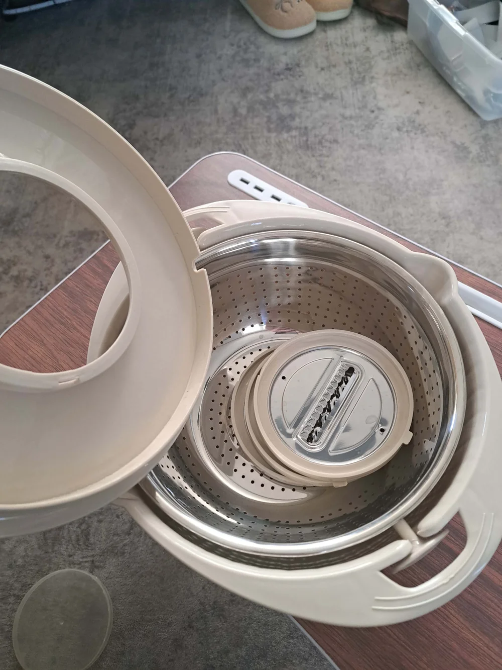 4-in-1 Colander with Bowl Set